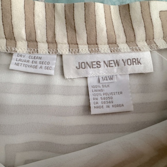 100% Silk skirt - Picture 3 of 3